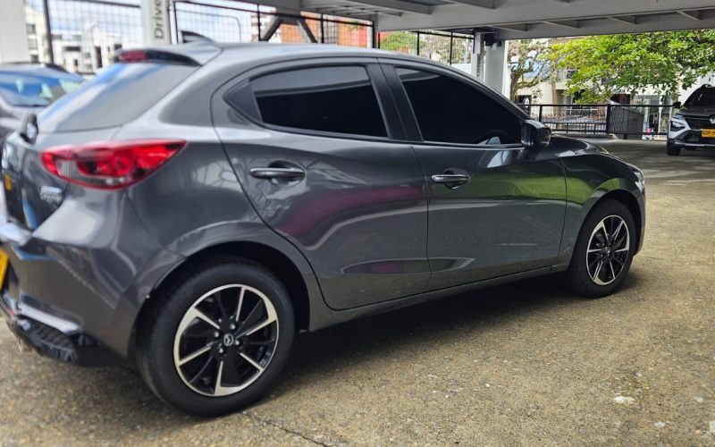 Mazda 2 Grand Touring Automático 2.0-15
