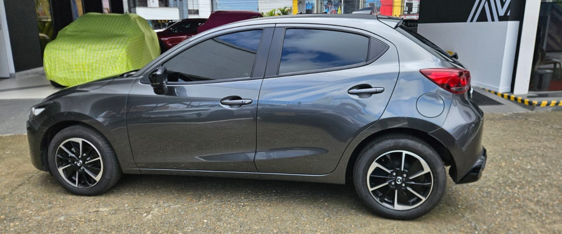 Mazda 2 Grand Touring Automático 2.0-8