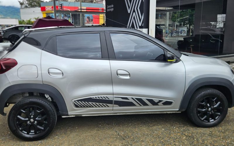 Renault Kwid Iconic 1.0 Mecánico (2023)5
